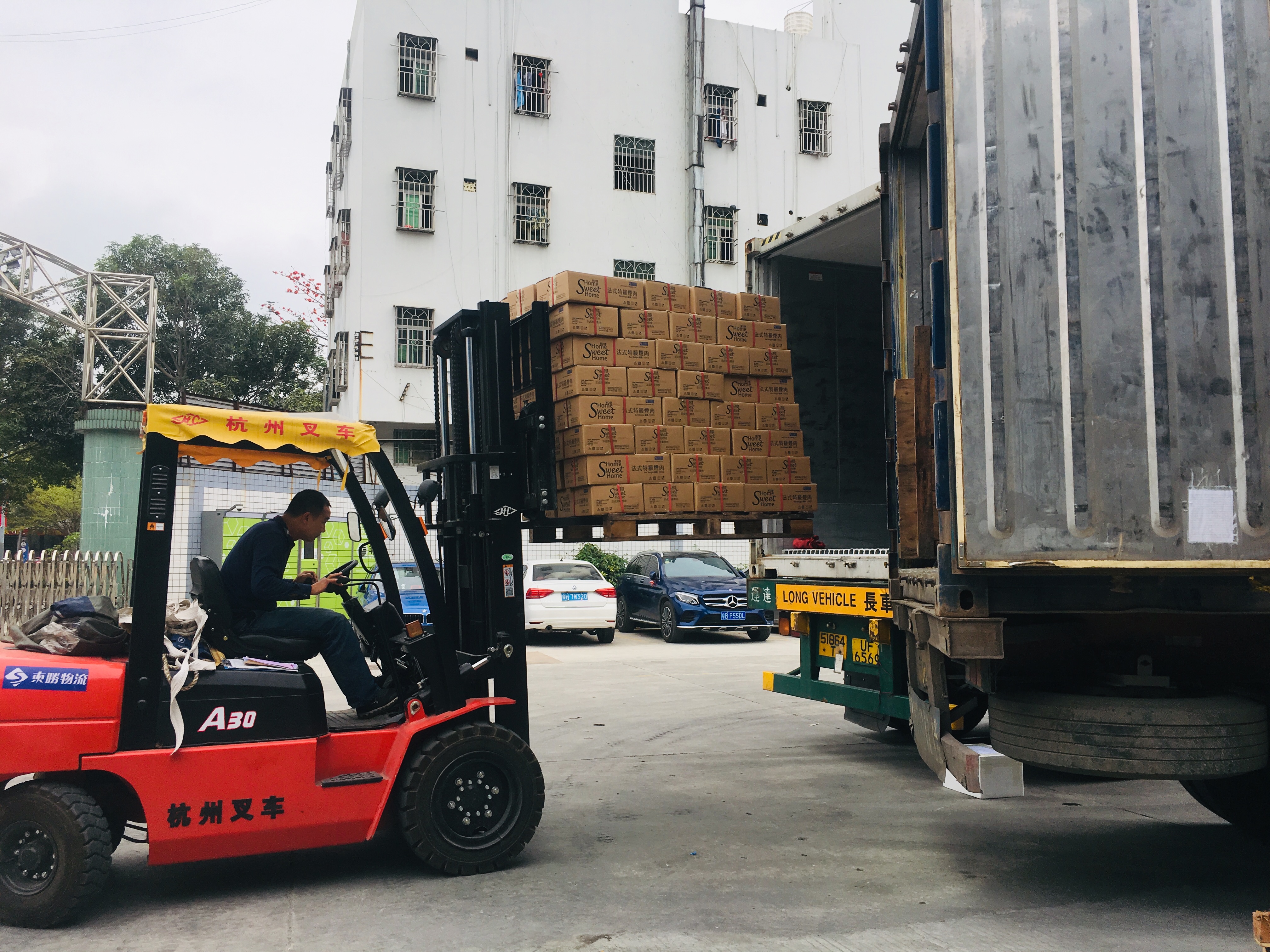 冷藏車之中冷板排列的秘密你了解多少？中港物流,中港專線,中港拖車運輸,深圳到香港物流,中港專線物流