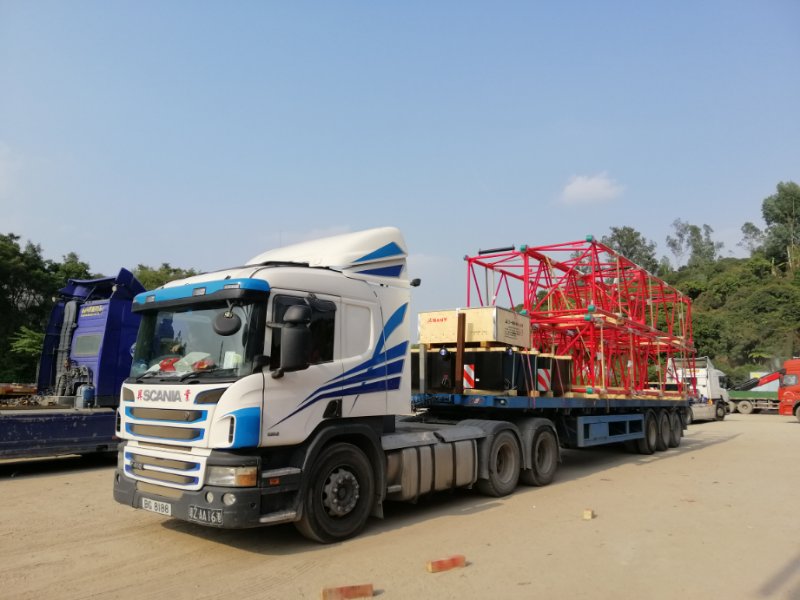 佛山物流到香港，佛山發(fā)貨到香港公司；深圳東勝物流中港平板車運(yùn)輸案例圖