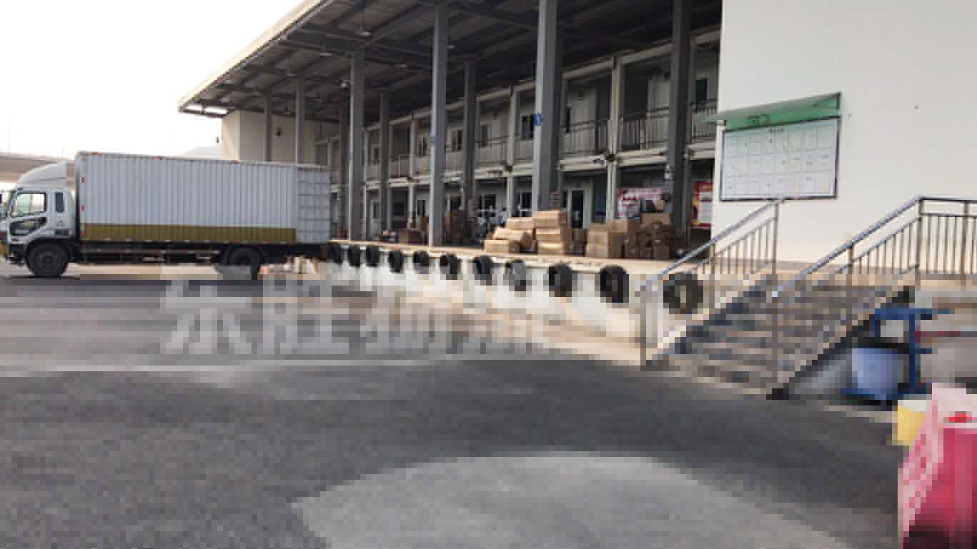 東莞到香港專線物流，東莞到香港物流--深圳東勝物流倉(cāng)庫